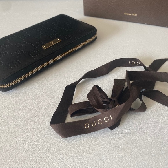 GUCCI black embossed wallet gold zipper - Picture 4 of 17